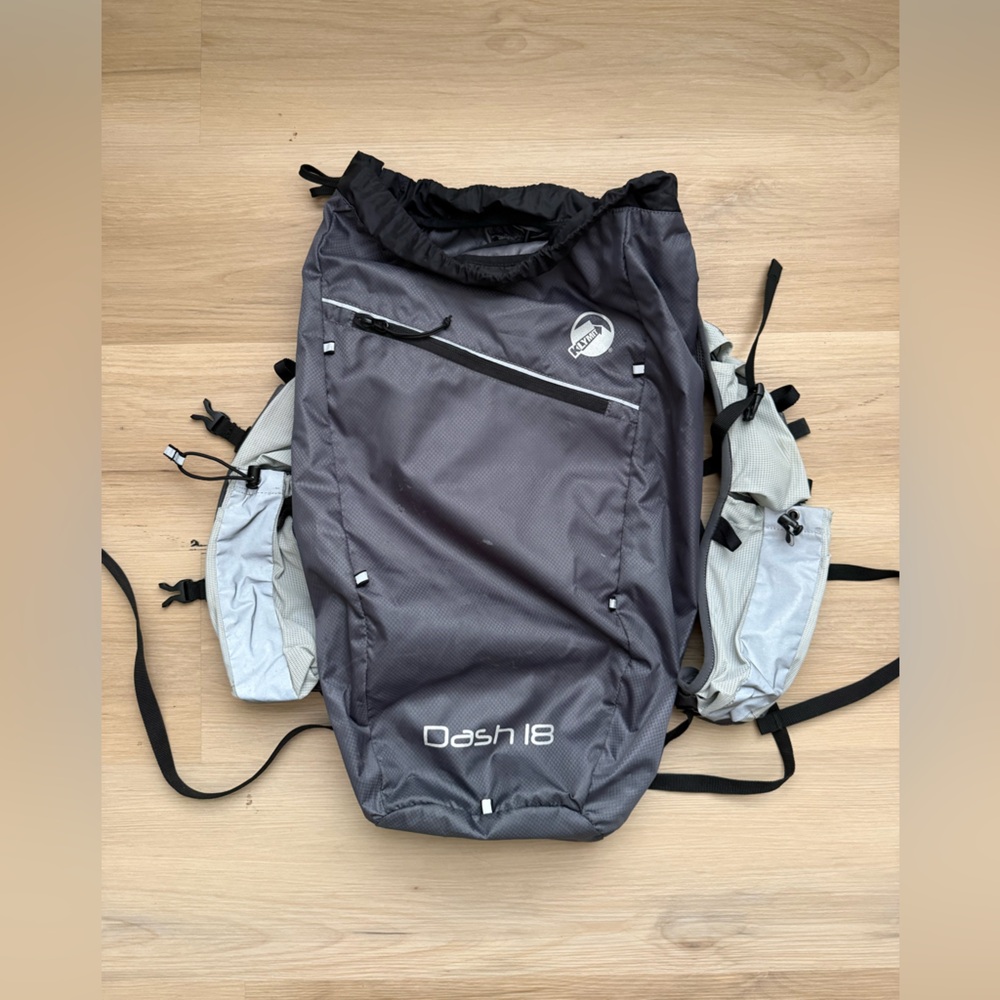 Klymit Dash 16 Trail running vest pack